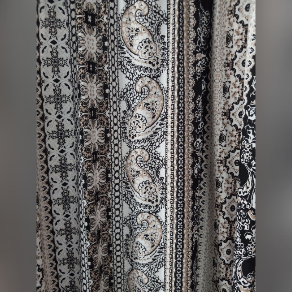 Maxi Dress - Picture 3 of 4